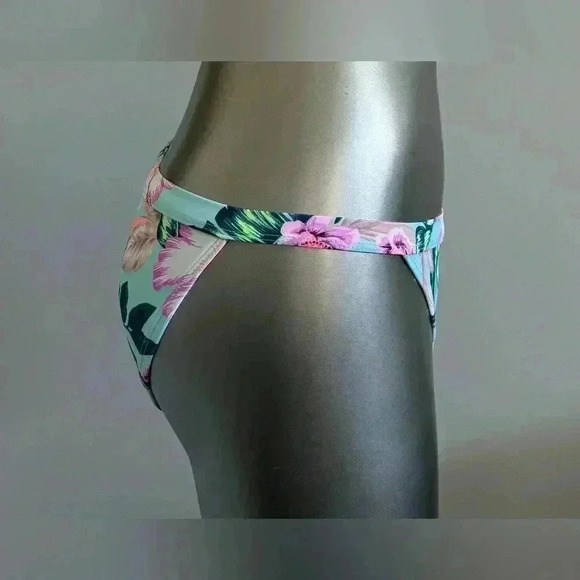 FREE 🆕Swimsuit Hipster  Bottoms - Picture 4 of 16